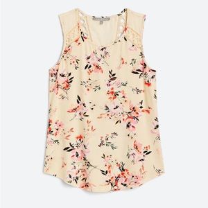 Waicy lace crochet detail knit top